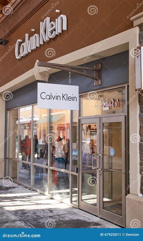 Calvin Klein factory outlet Canada